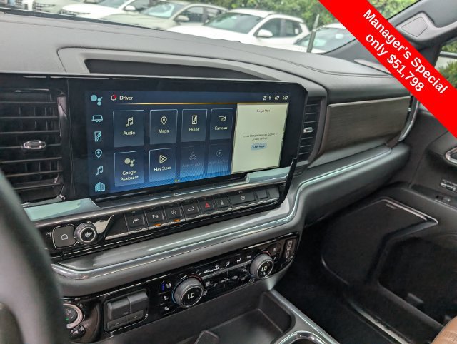 Used 2025 Chevrolet Silverado 1500 High Country w/ Technology Package AWD/4WD image 24