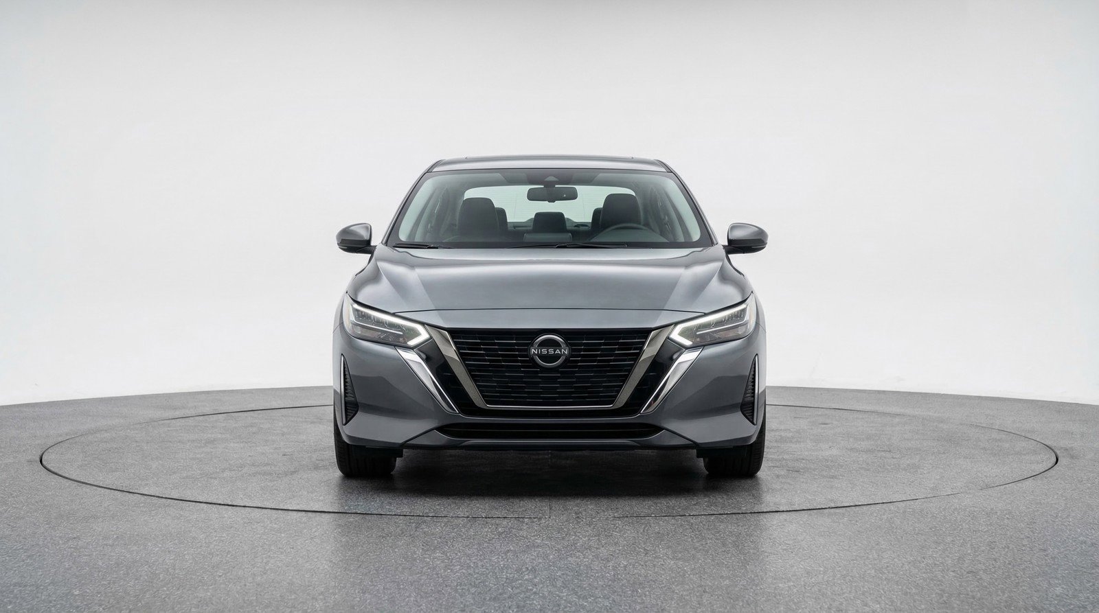 Used 2025 Nissan Sentra SV image 2