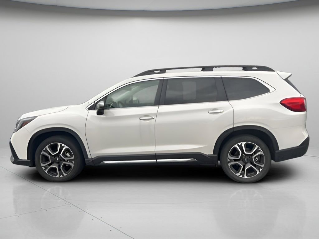 Used 2023 Subaru Ascent Touring image 8