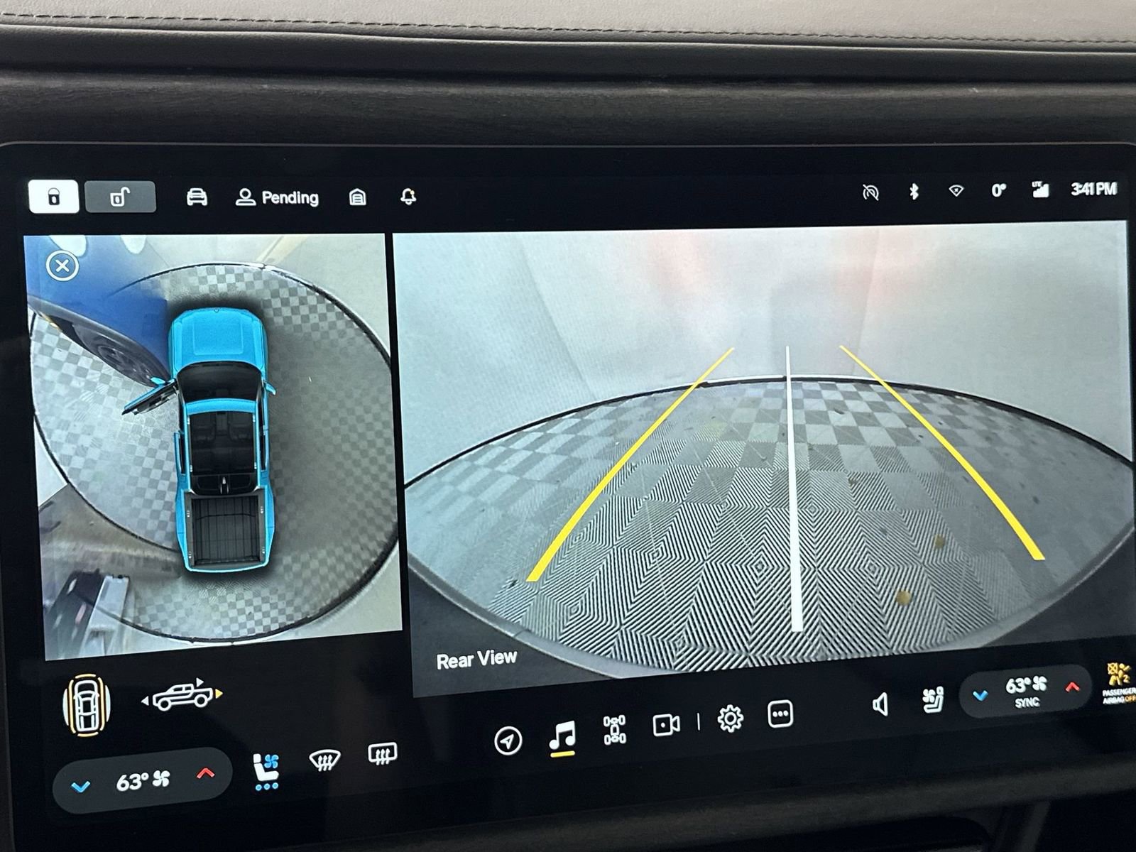 Used 2023 Rivian R1T Adventure AWD/4WD image 17