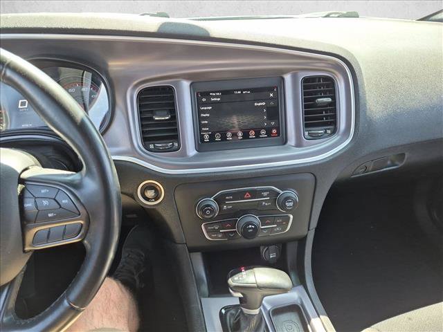 Used 2020 Dodge Charger SXT w/ Blacktop Package RWD image 11
