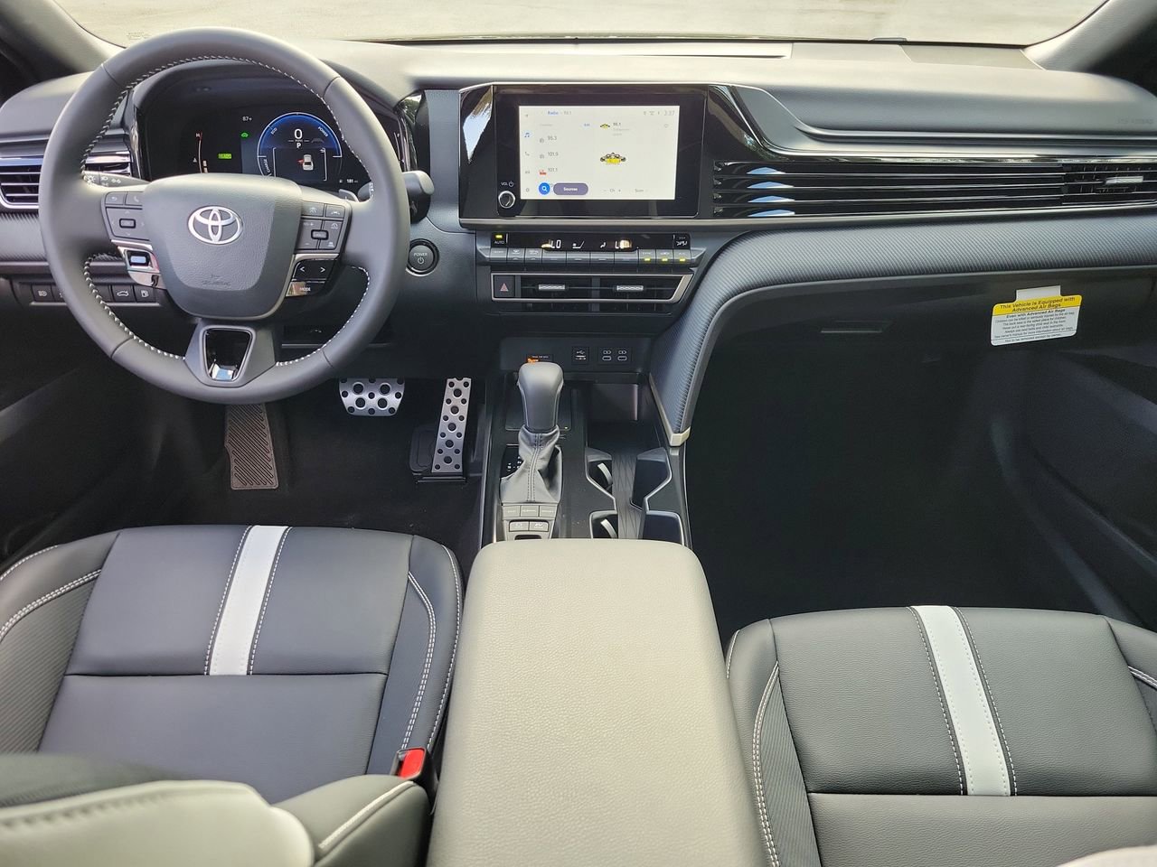 Used 2026 Toyota Camry SE image 13