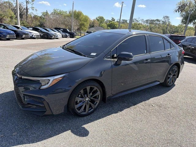 Certified 2025 Toyota Corolla SE image 5