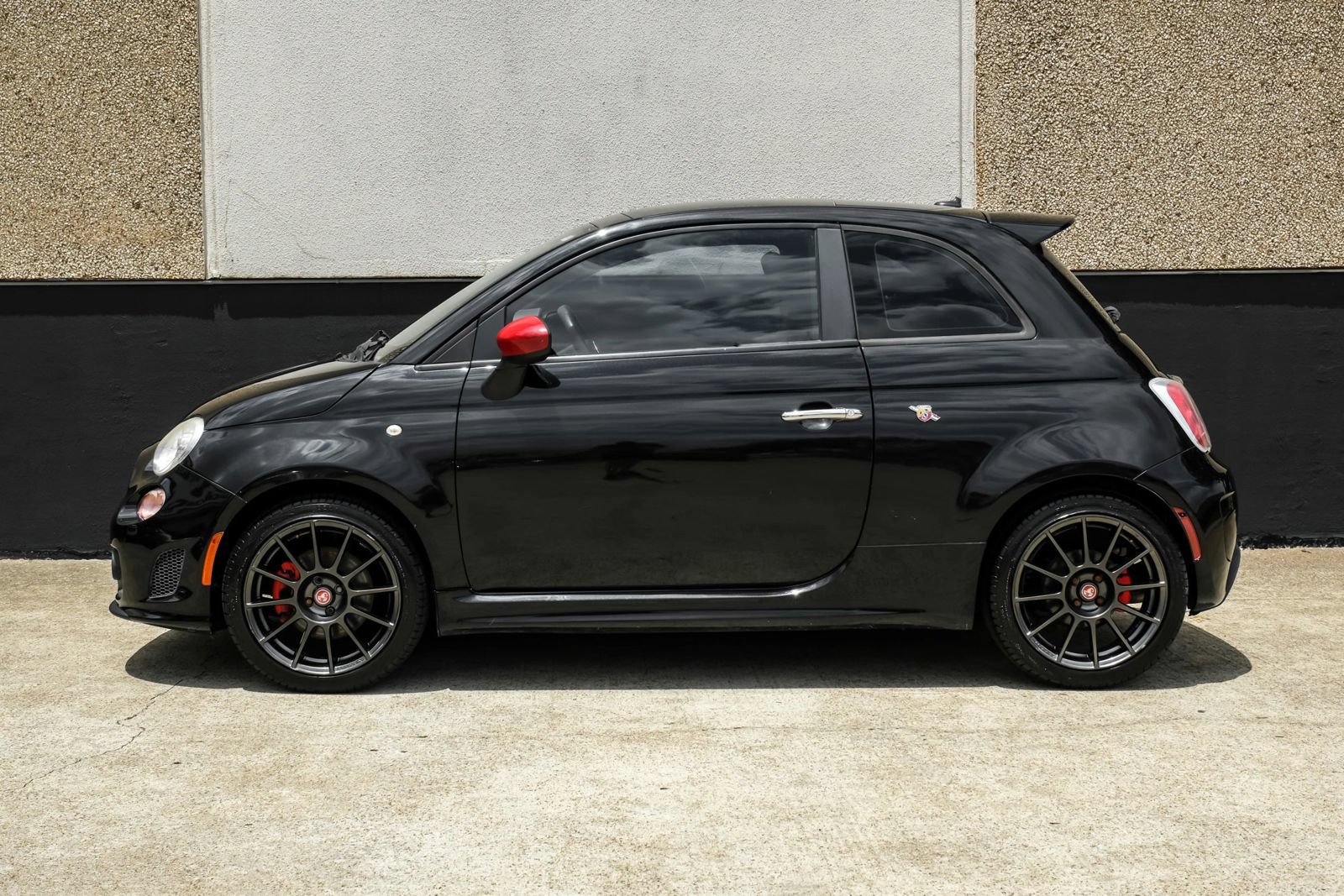 Used 2012 FIAT 500 Abarth w/ Safety & Convenience Pkg FWD image 14