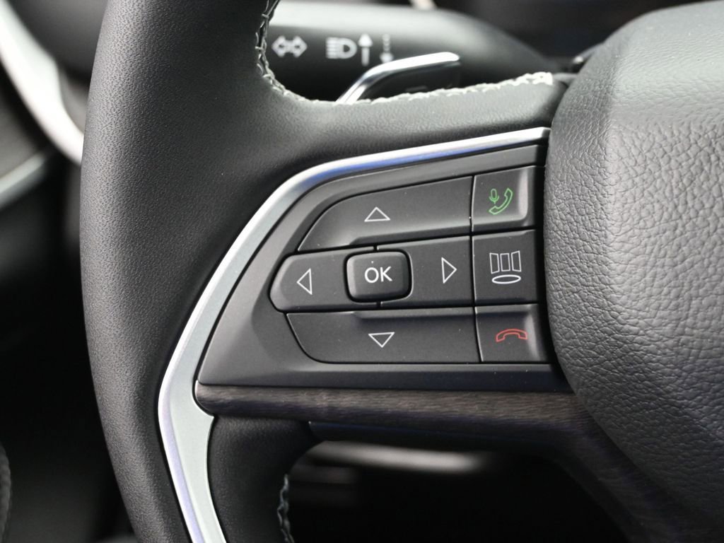 New 2025 Jeep Grand Cherokee L Limited image 11