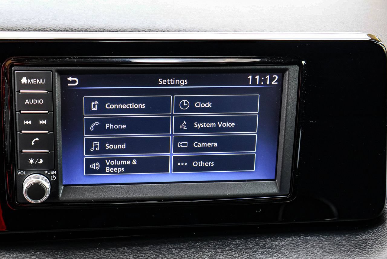 Used 2025 Nissan Kicks S FWD image 15