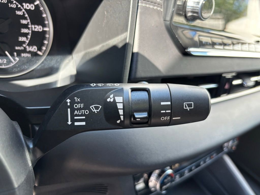 Used 2024 Mitsubishi Outlander SE image 23