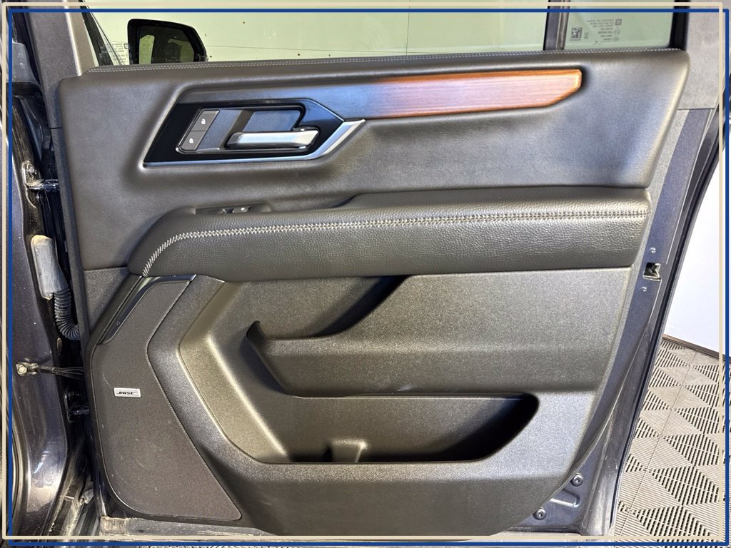 Certified 2025 GMC Yukon XL Denali AWD/4WD image 44