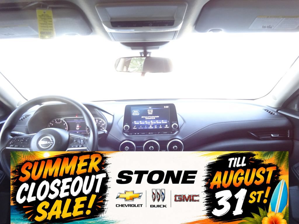 Used 2025 Nissan Sentra SV FWD image 22
