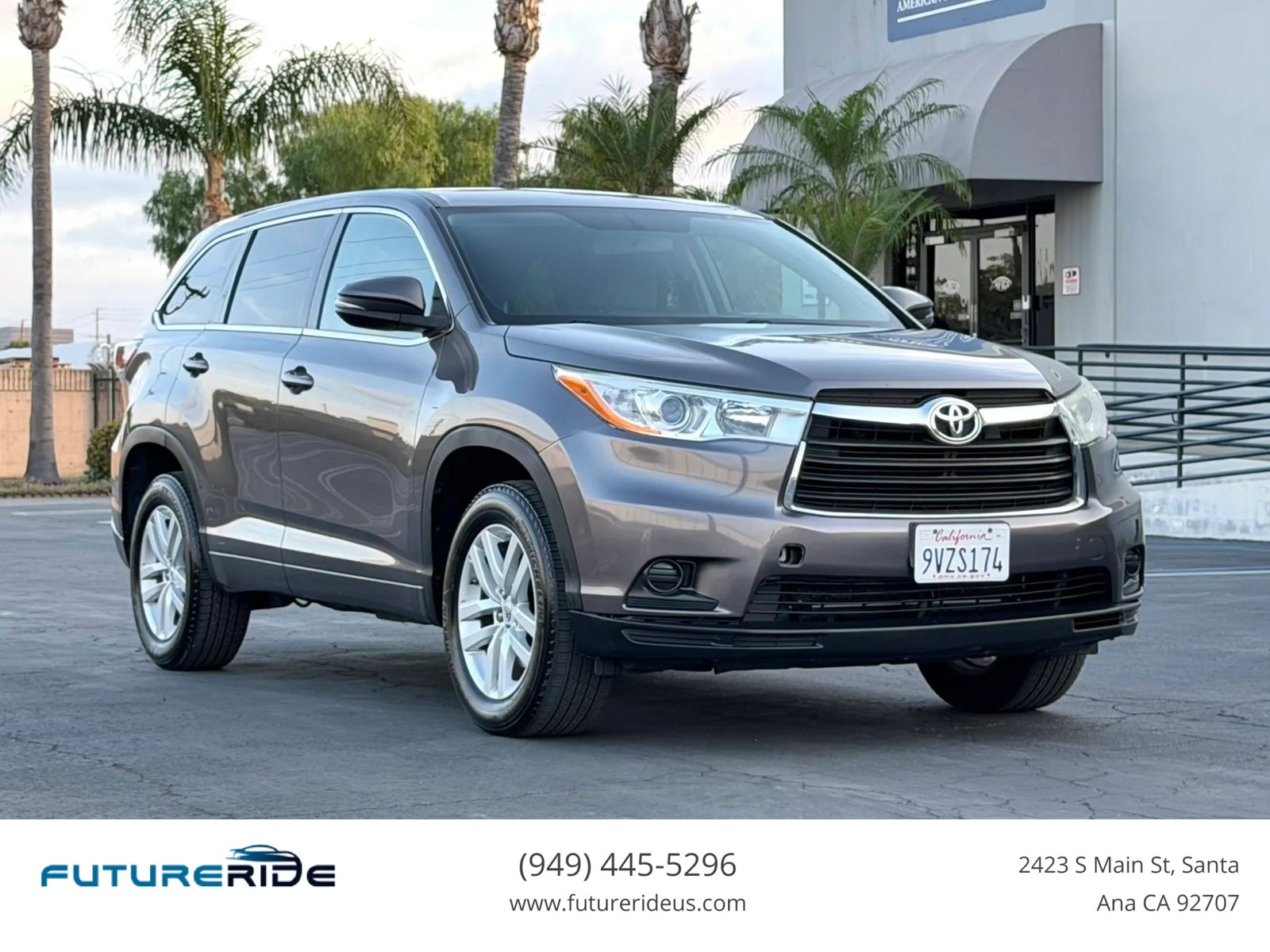 Used 2014 Toyota Highlander LE FWD image 1