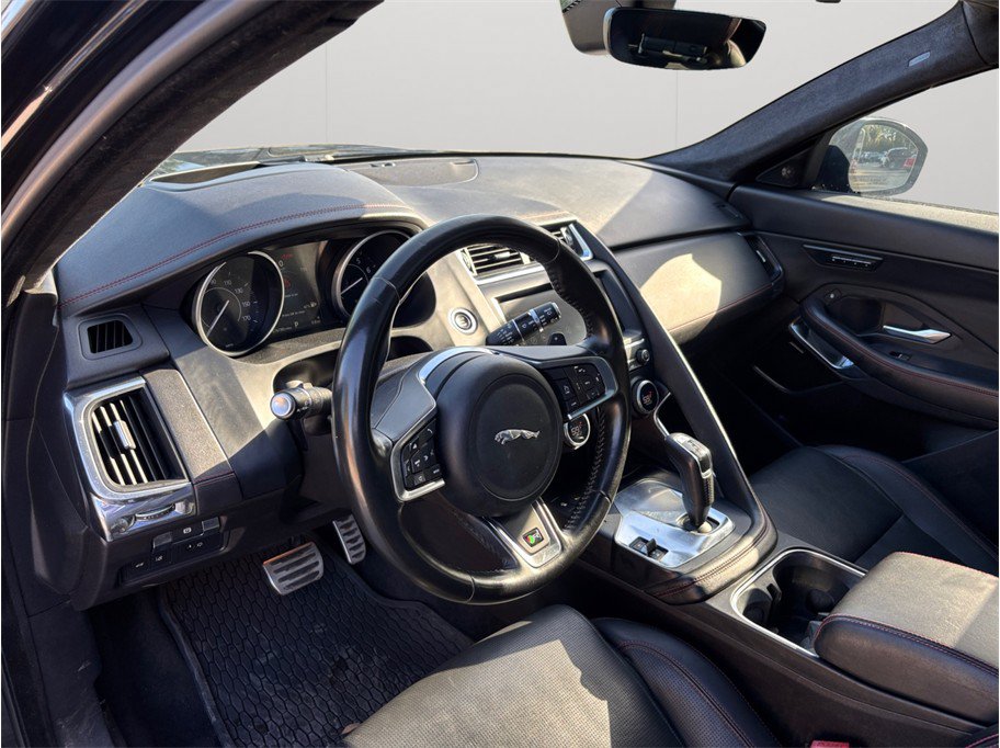 Used 2018 Jaguar E-PACE First Edition AWD/4WD image 6