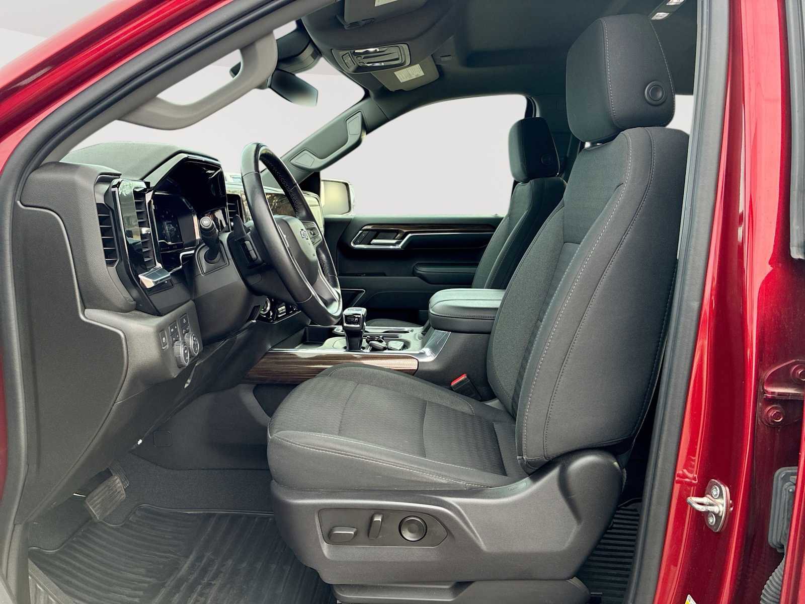 Certified 2023 Chevrolet Silverado 1500 RST w/ Z71 Off-Road Package image 19