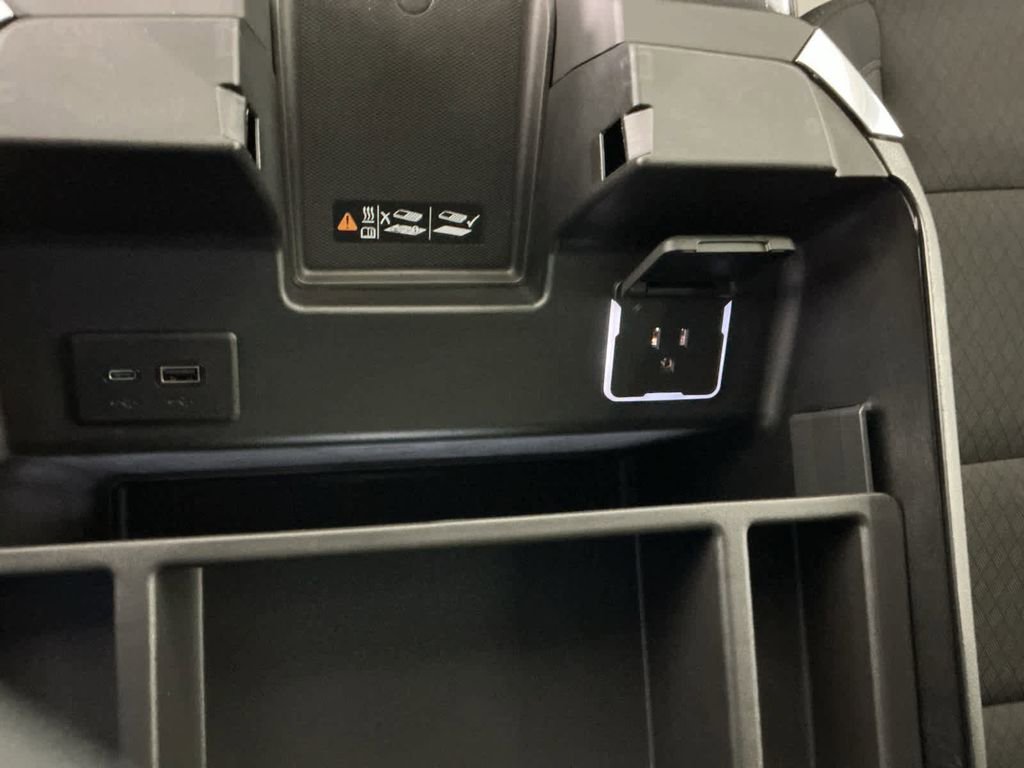 Used 2025 Chevrolet Silverado 2500 LT w/ All Star Edition image 44