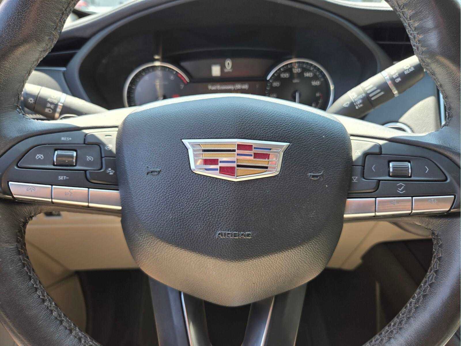 Used 2021 Cadillac XT4 Premium Luxury w/ Cold Weather Package image 33