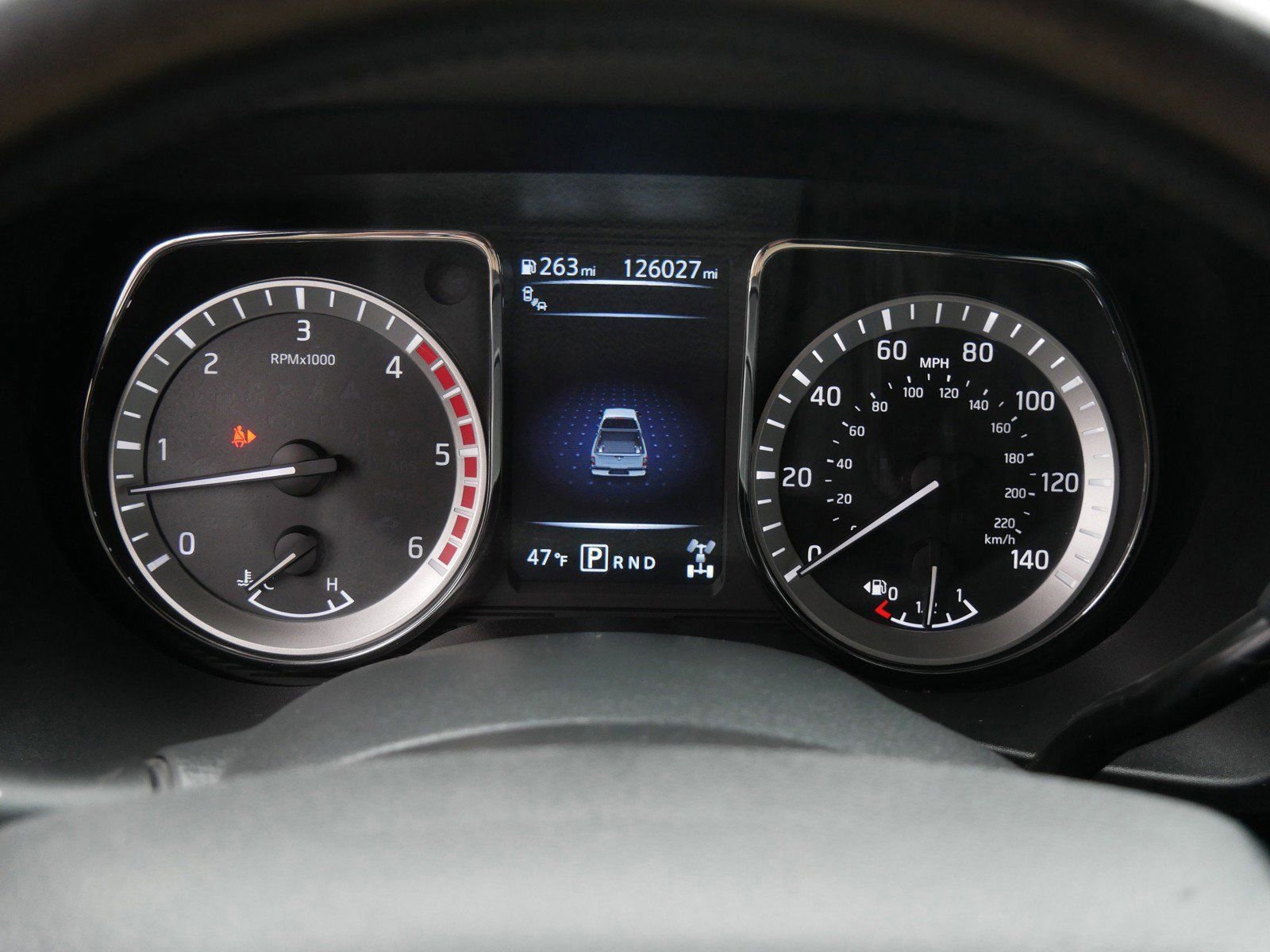 Used 2018 Nissan Titan SL w/ Midnight Edition image 27