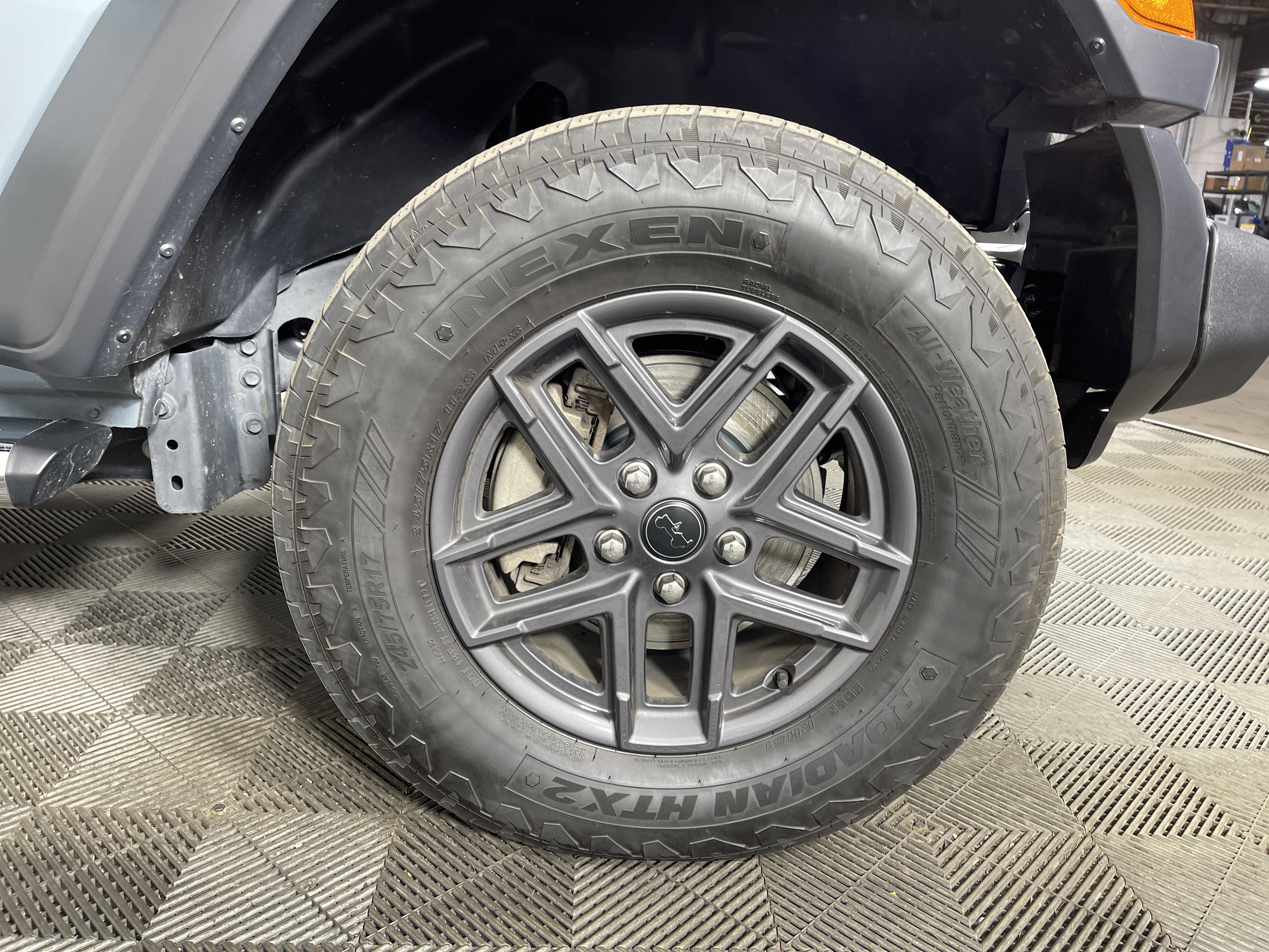 Used 2024 Jeep Wrangler Sport S image 7