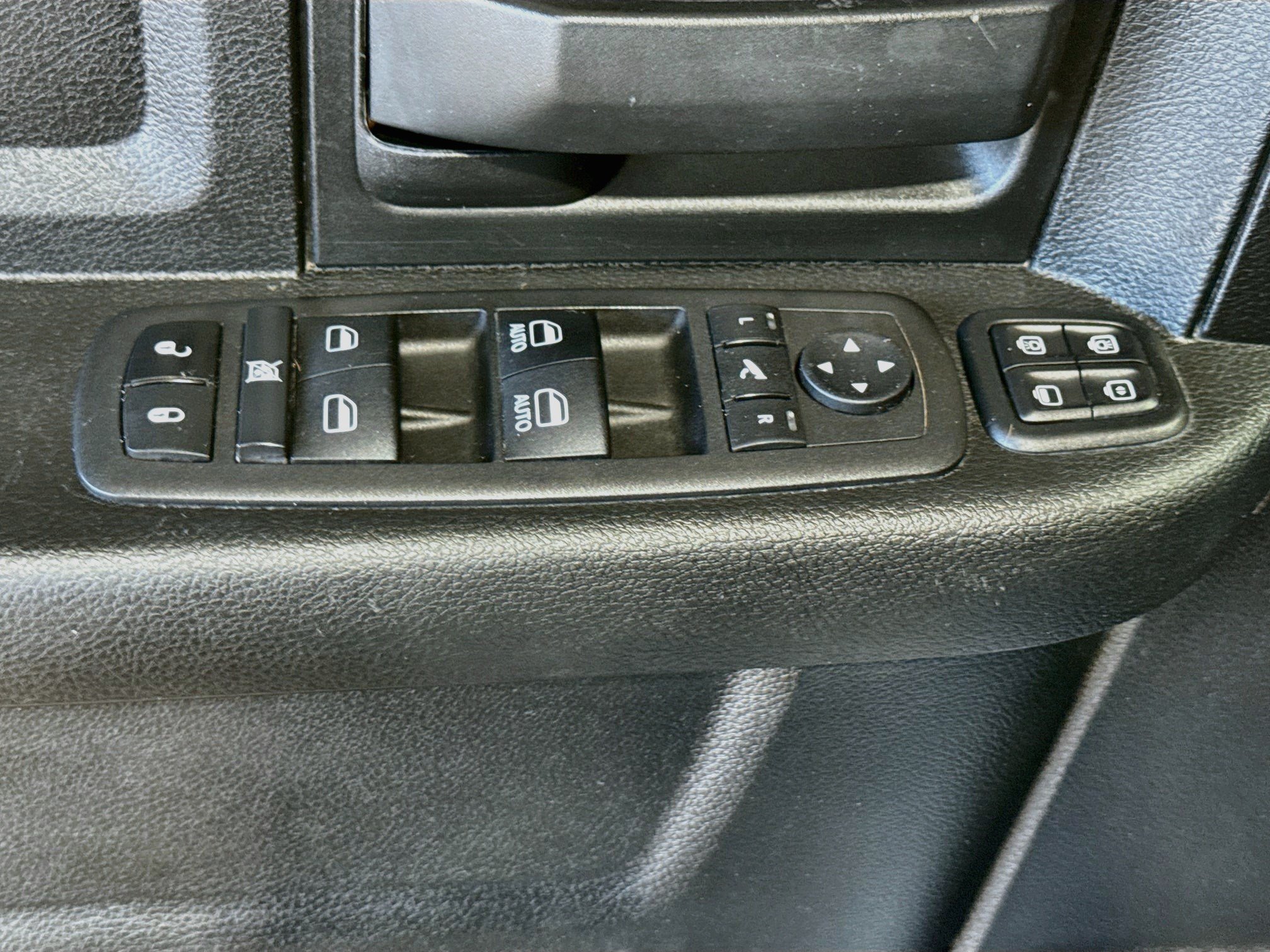 Used 2024 RAM 2500 Tradesman w/ Safety Group AWD/4WD image 24