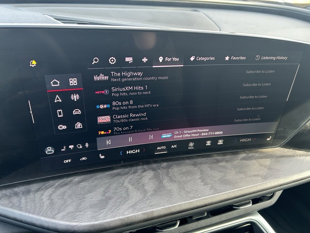 Used 2025 Audi Q5 Premium w/ Convenience Package image 15