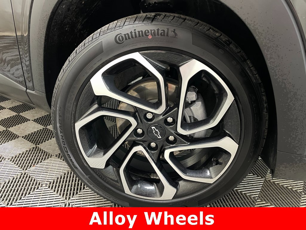 Certified 2025 Chevrolet Trax RS w/ Driver Confidence Package image 48