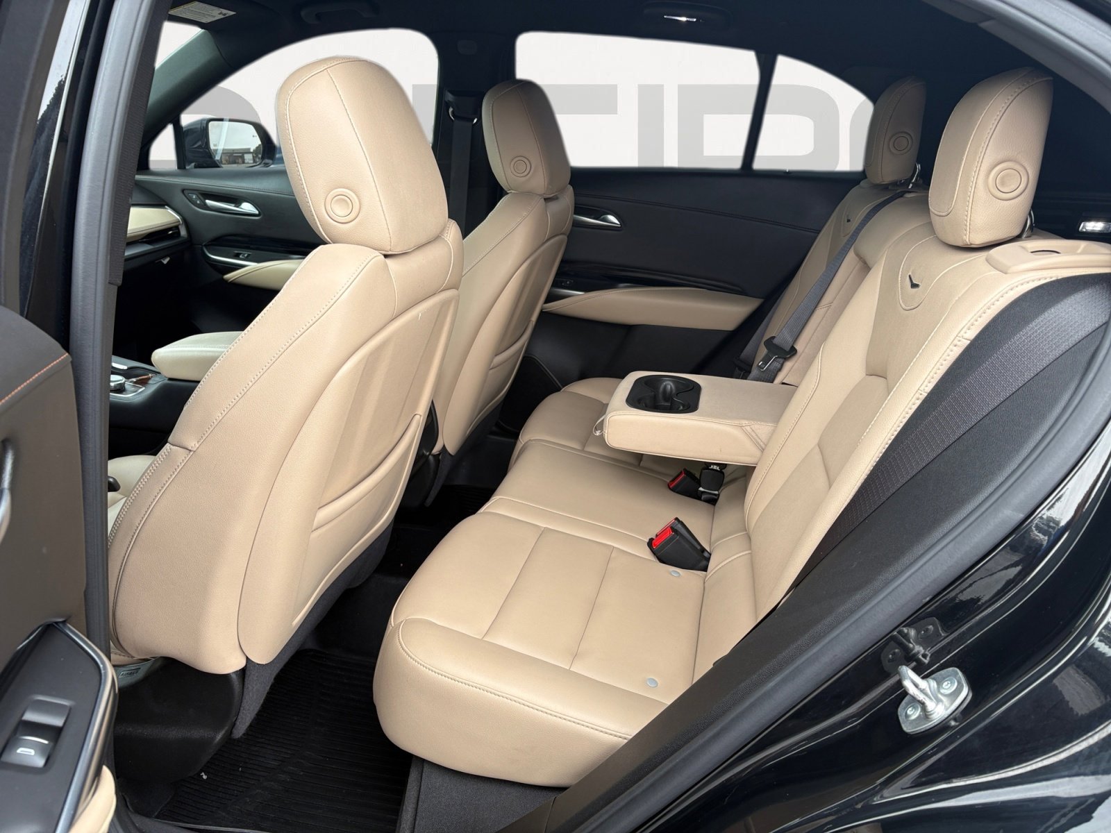 Used 2024 Cadillac XT4 Luxury w/ LPO, Floor Liner Package FWD image 20