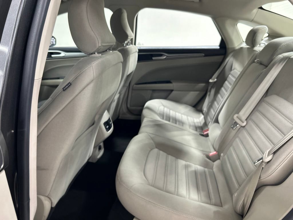 Certified 2019 Ford Fusion SE FWD image 26