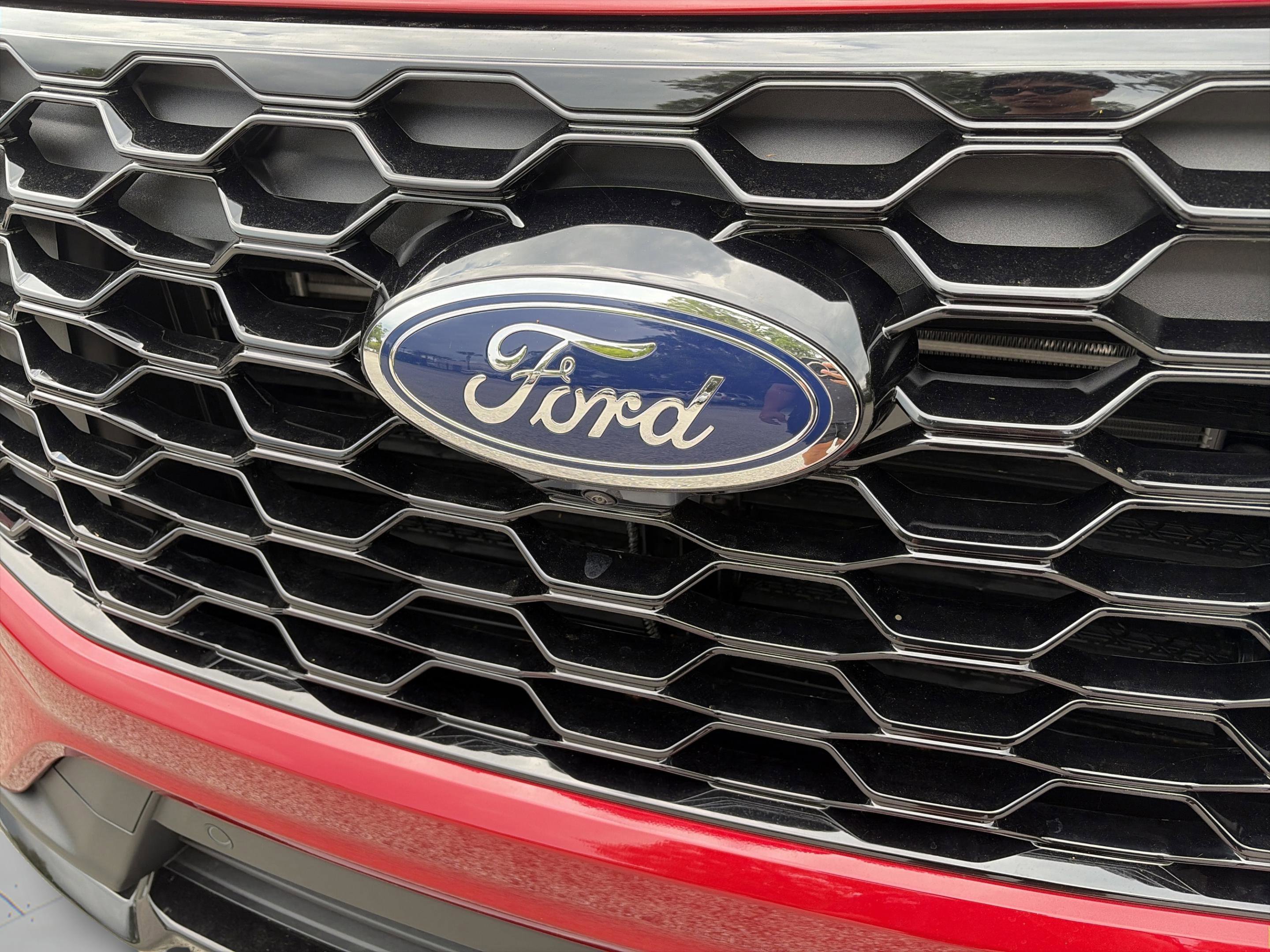 New 2026 Ford Explorer ST-Line w/ ST-Line Street Pack RWD image 22