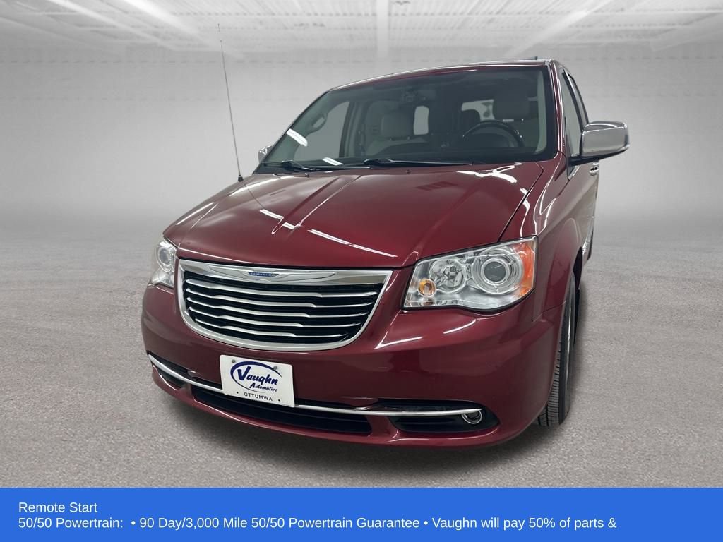 Used 2014 Chrysler Town & Country Limited image 6
