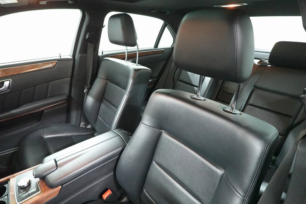 Used 2013 Mercedes-Benz E 350 4MATIC Sedan image 10