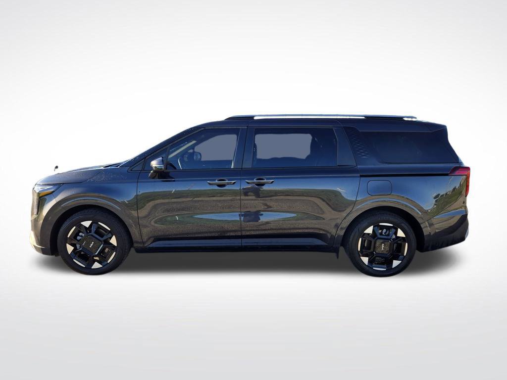 Used 2026 Kia Carnival EX FWD image 7