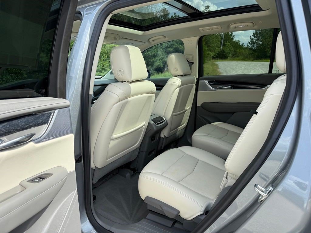 Certified 2024 Cadillac XT6 Premium Luxury w/ Technology Package FWD image 26