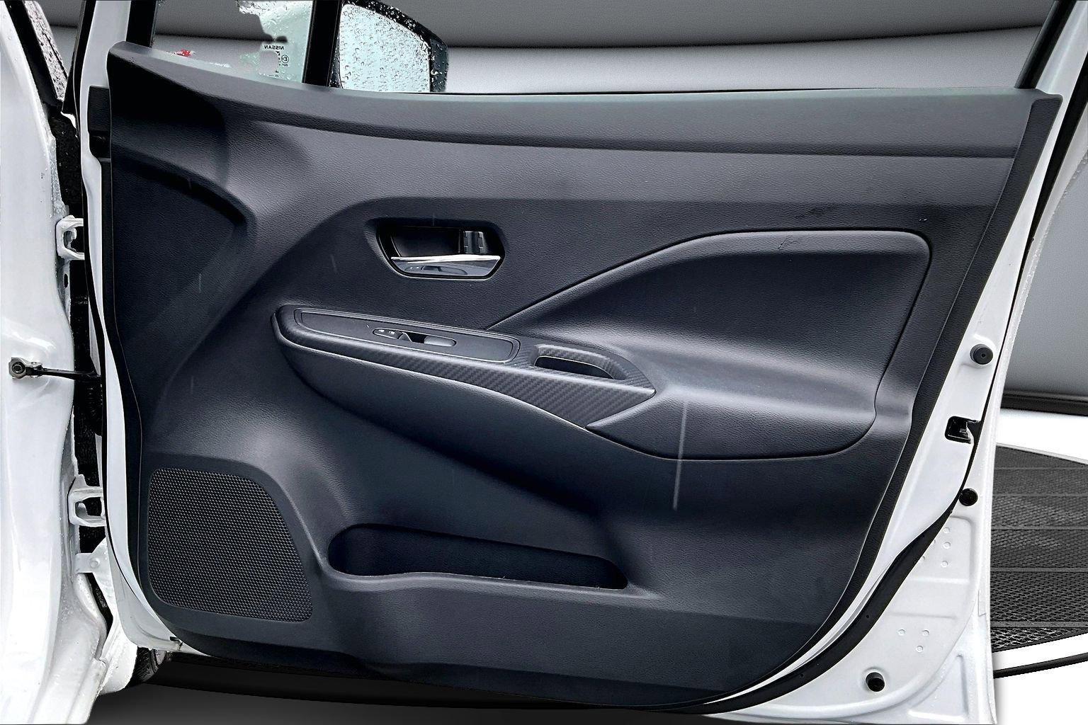 Used 2025 Nissan Versa SV w/ Trunk Package image 16