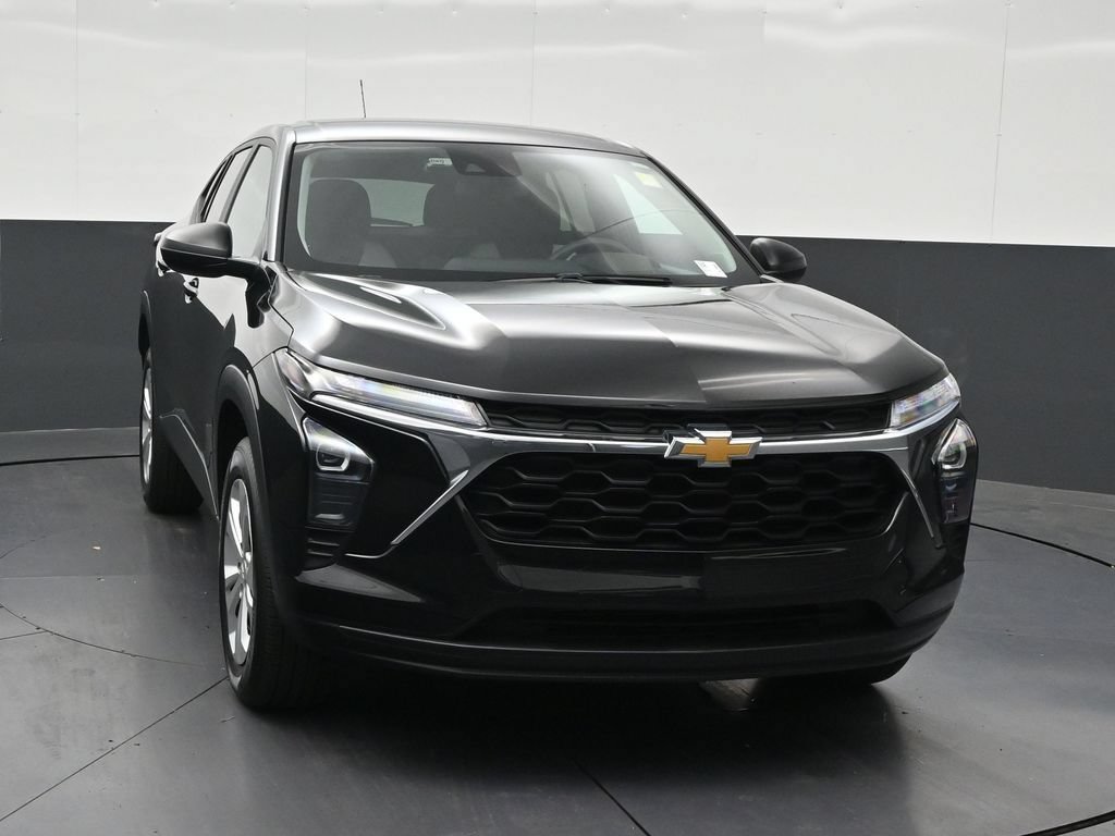 Used 2024 Chevrolet Trax LS FWD image 8