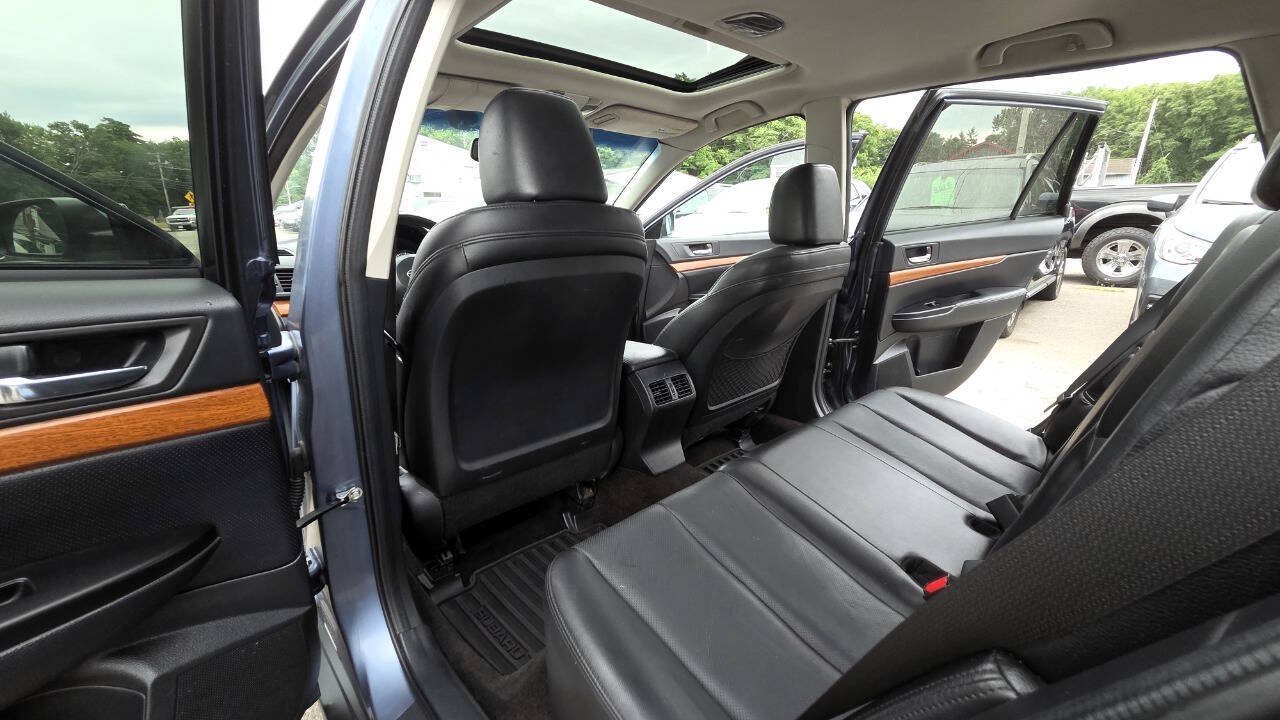 Used 2013 Subaru Outback 2.5i Limited w/ Moonroof Pkg AWD/4WD image 34