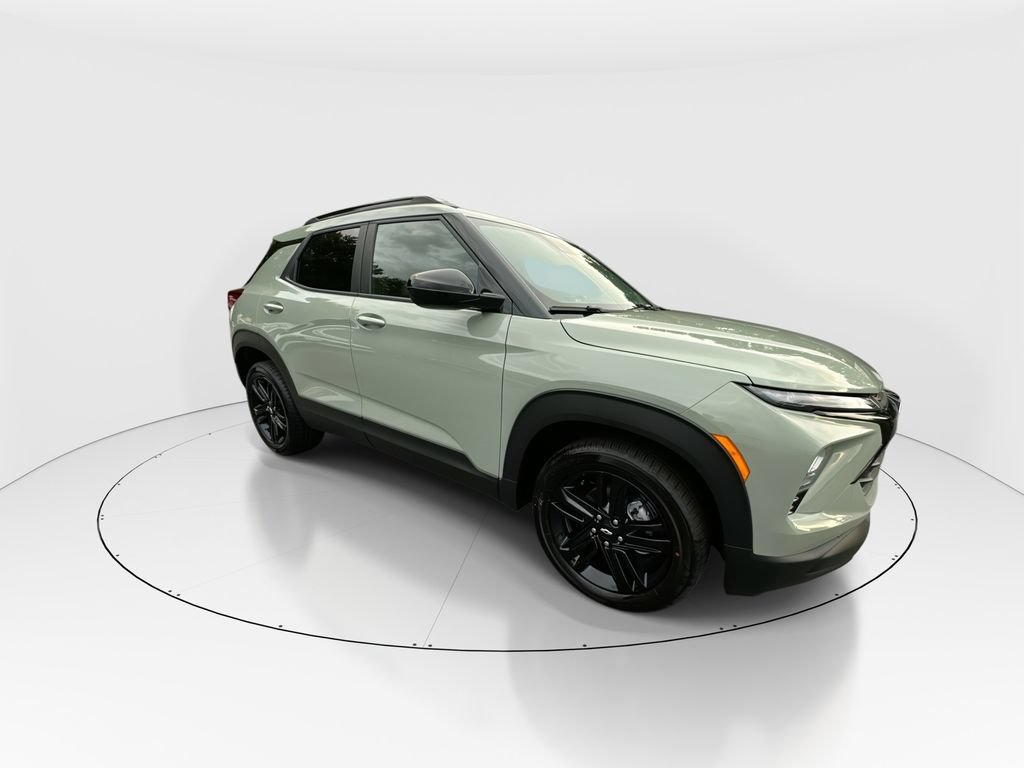 New 2026 Chevrolet TrailBlazer LT w/ Midnight Edition FWD image 2