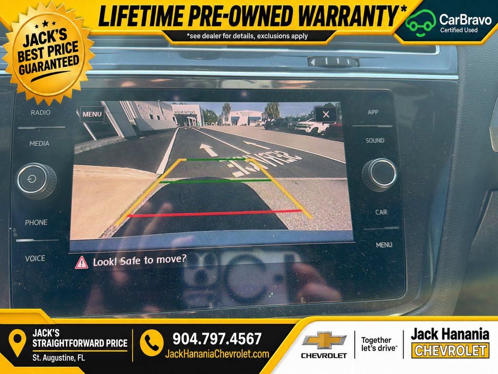 Used 2020 Volkswagen Tiguan SE R-Line AWD/4WD image 9