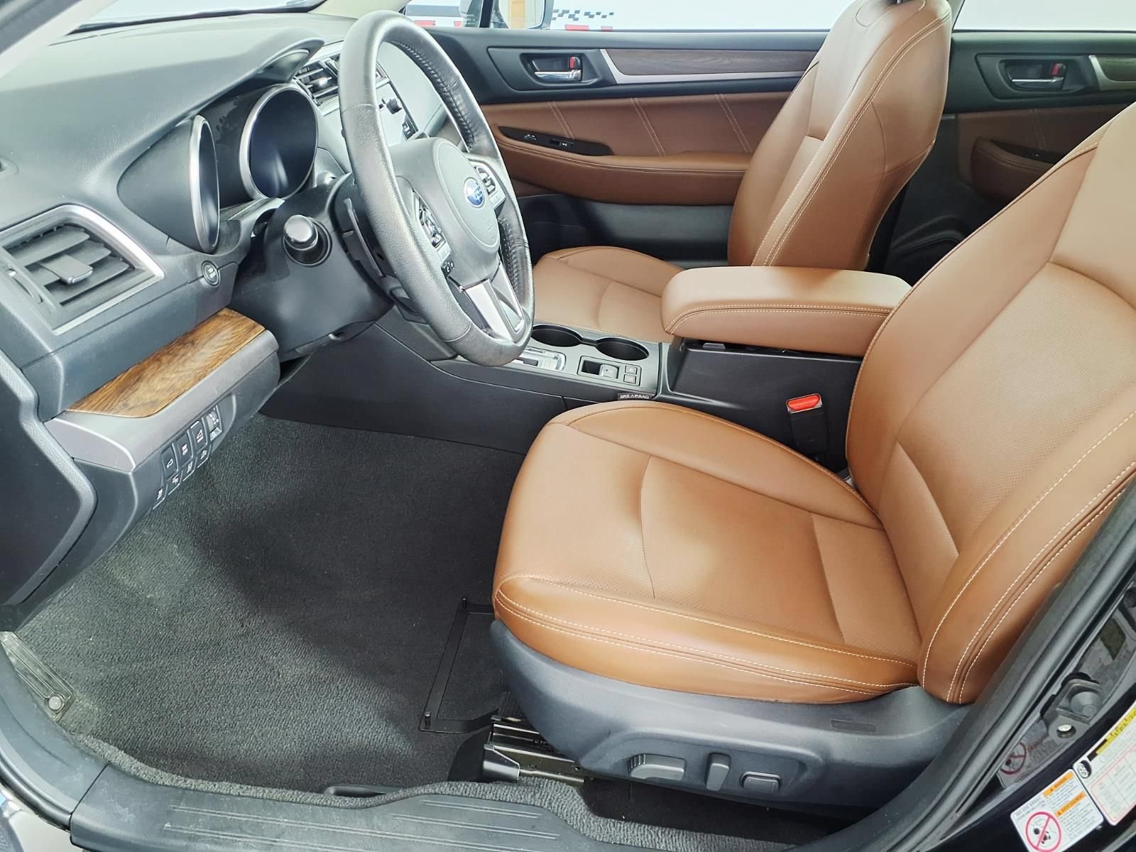 Used 2017 Subaru Outback 2.5i Touring w/ Popular Package #5A AWD/4WD image 13