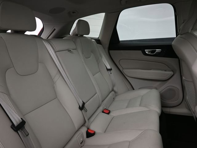 Used 2023 Volvo XC60 B5 Ultimate w/ Climate Package image 35