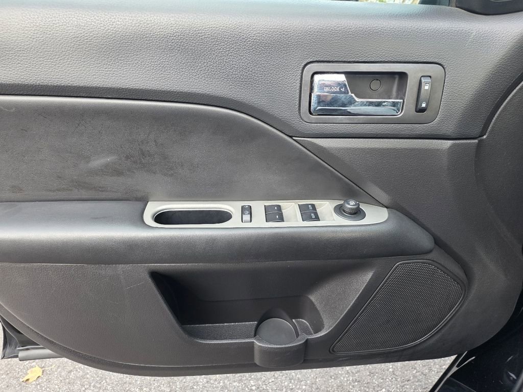 Used 2012 Ford Fusion Hybrid image 24