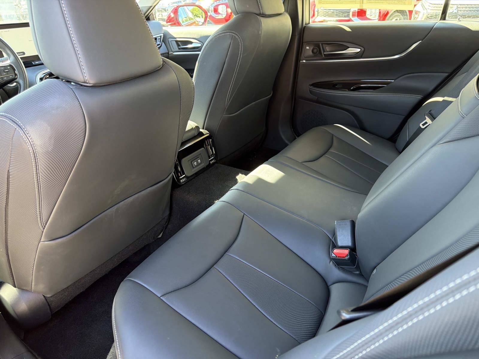 Used 2023 Toyota Mirai w/ Advanced Technology Package image 10