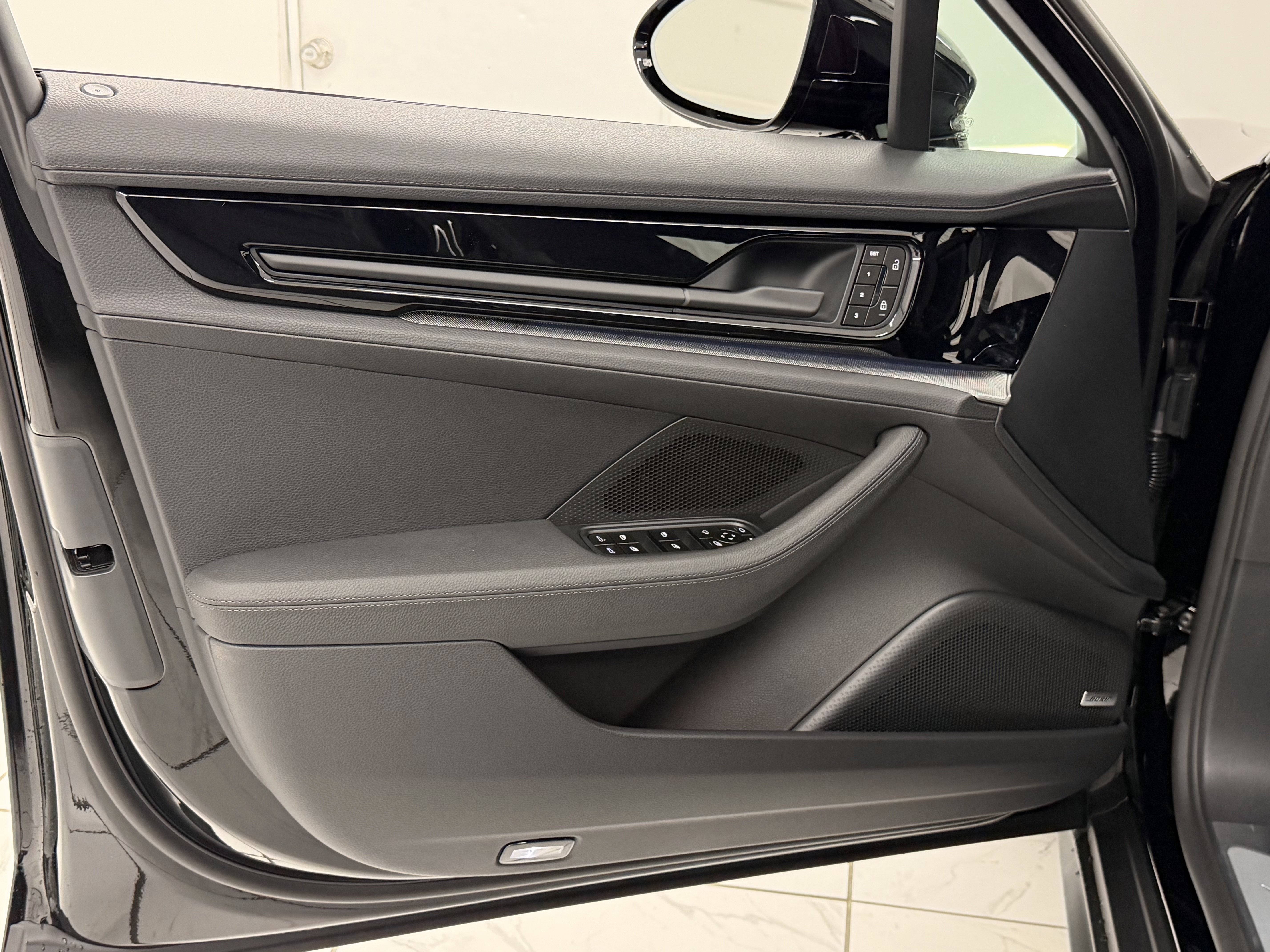 New 2026 Porsche Panamera image 27