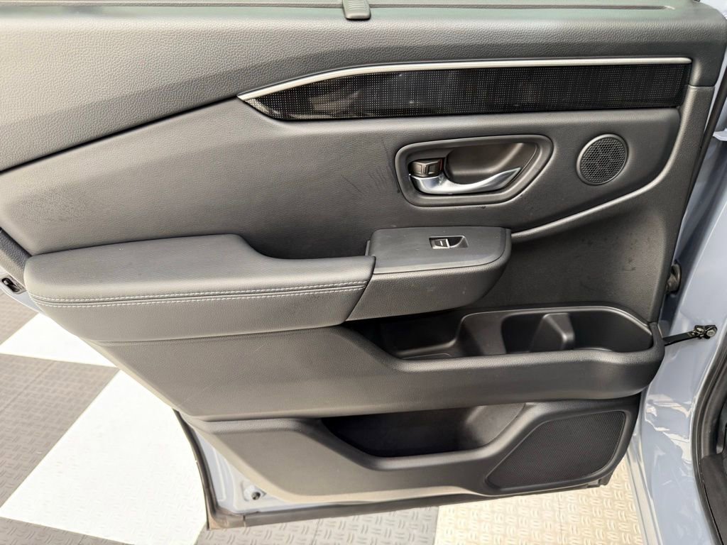 Used 2023 Honda Pilot Elite image 16