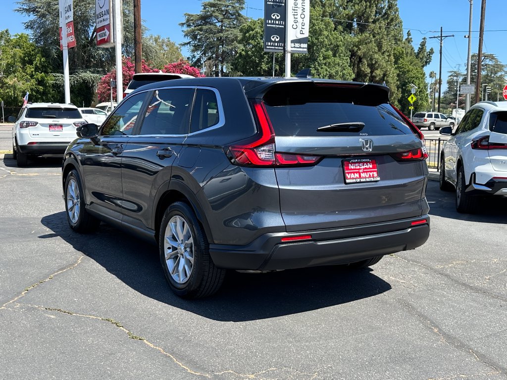 Used 2023 Honda CR-V EX image 4