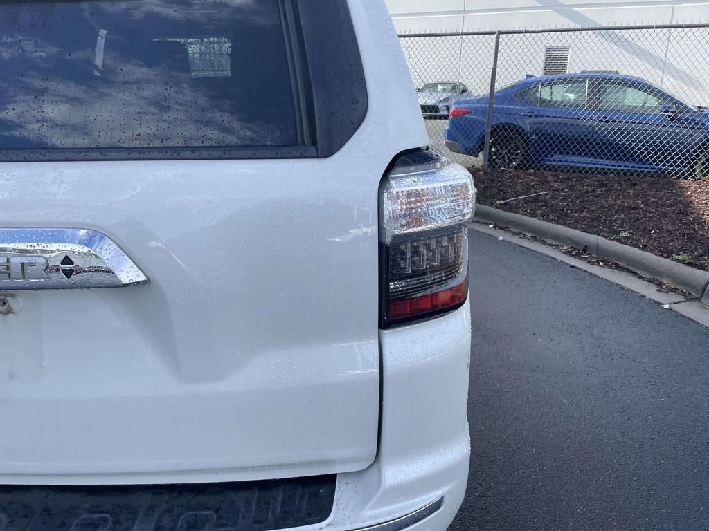 Used 2018 Toyota 4Runner Limited image 17