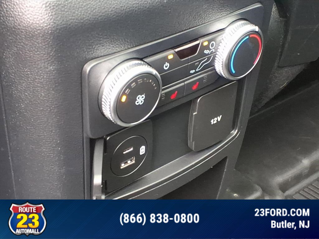 Used 2020 Ford Explorer XLT w/ Equipment Group 202A image 25