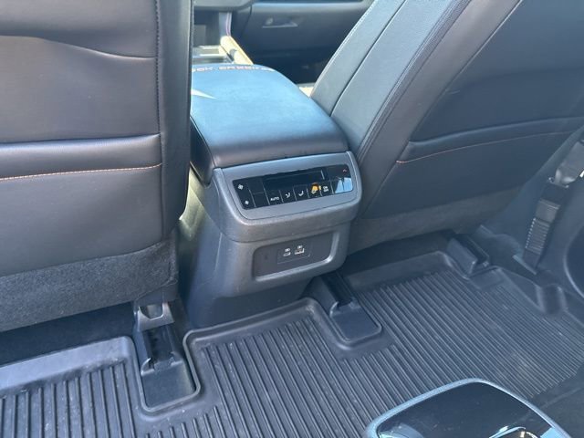 Used 2024 Nissan Pathfinder Rock Creek AWD/4WD image 17