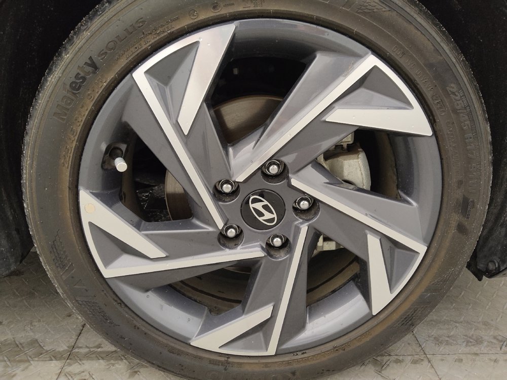 Used 2025 Hyundai Elantra Sport FWD image 31