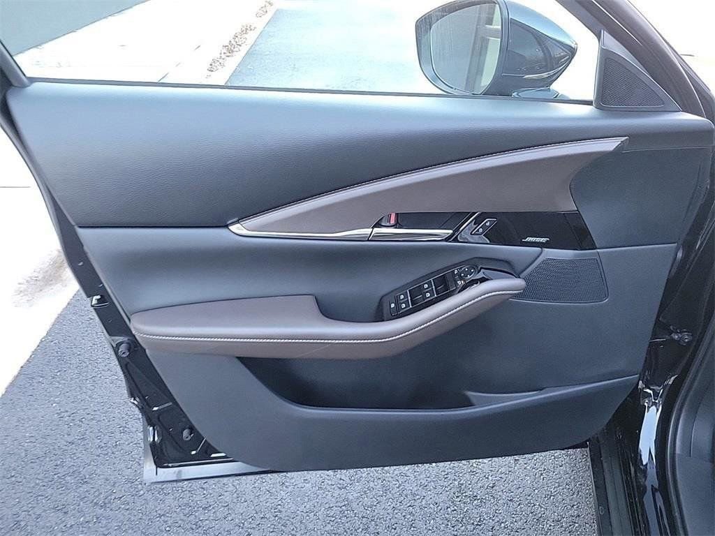 Certified 2025 MAZDA CX-30 2.5 Turbo w/ Premium Package image 23