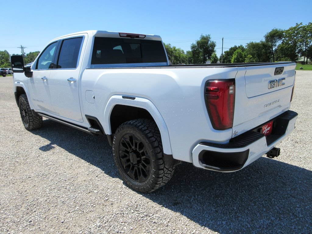 New 2026 GMC Sierra 2500 Denali Ultimate AWD/4WD image 10