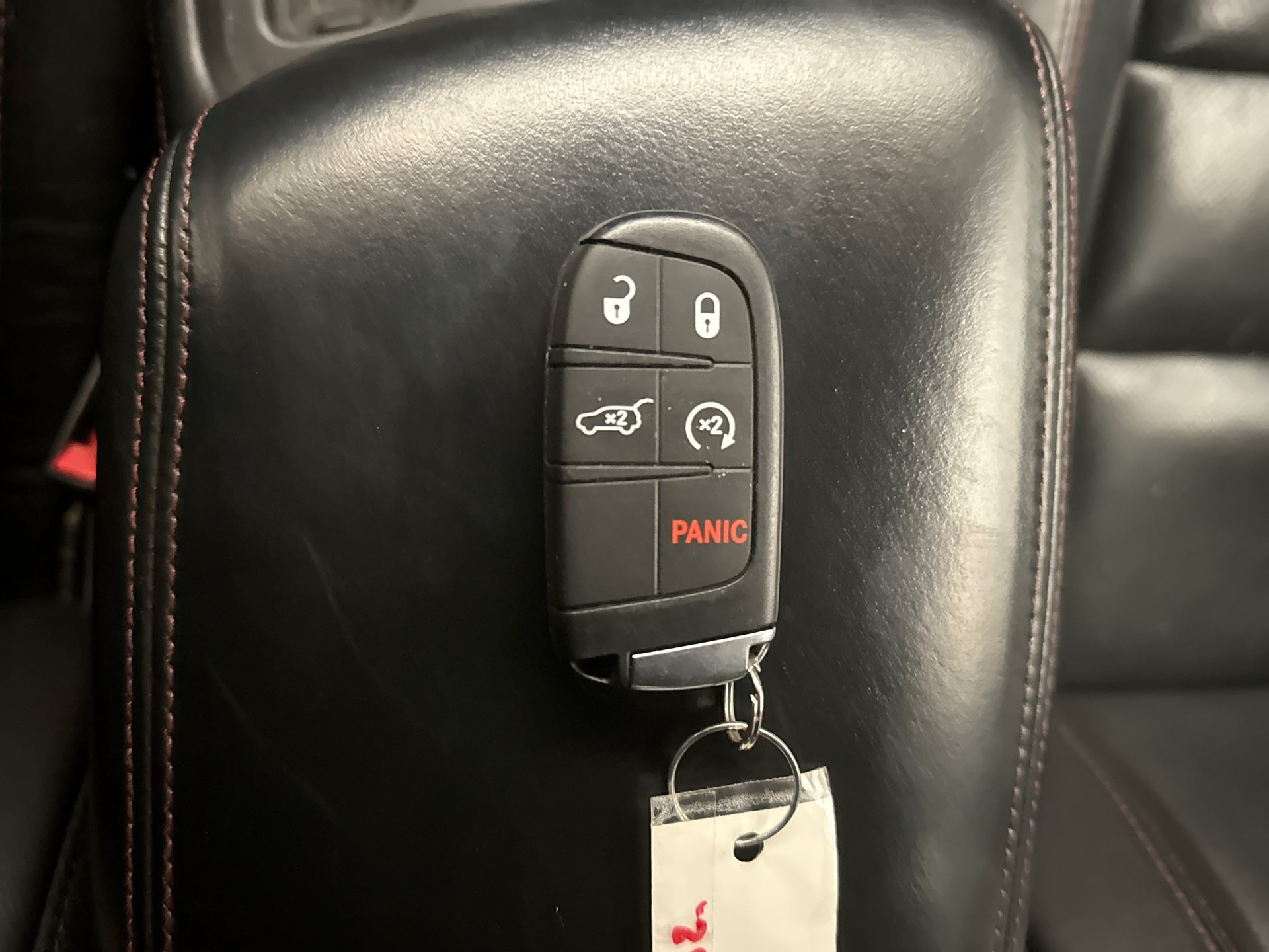 Used 2022 Dodge Durango R/T w/ Blacktop Package AWD/4WD image 26