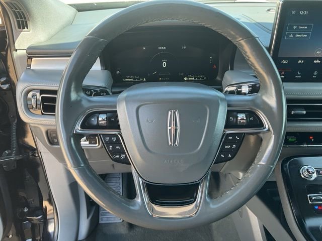 Used 2022 Lincoln Nautilus Reserve w/ Equipment Group 202A image 9